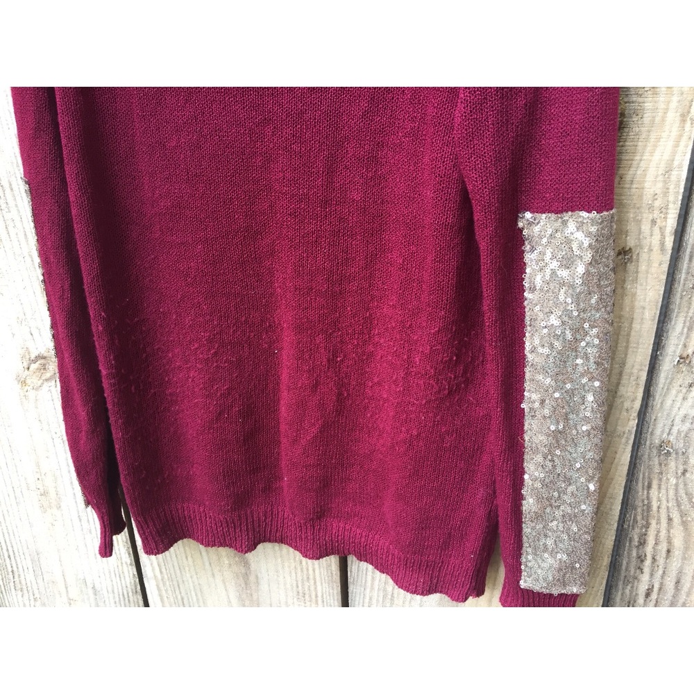 Sweater - Picture 2 of 4